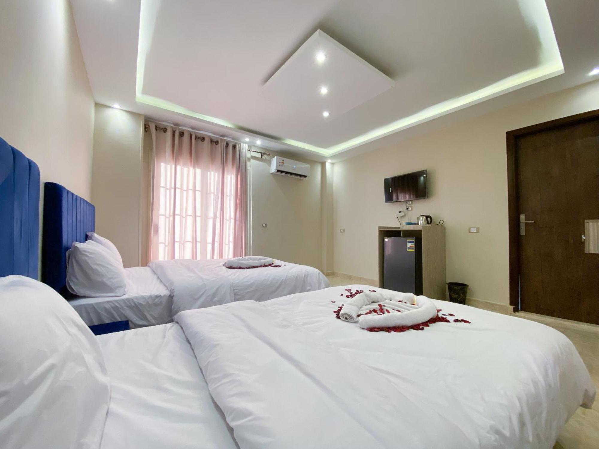 Young Pharaoh View Inn ไคโร ภายนอก รูปภาพ