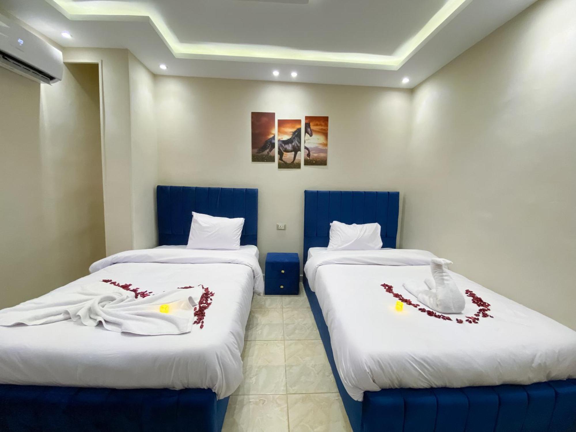 Young Pharaoh View Inn ไคโร ภายนอก รูปภาพ
