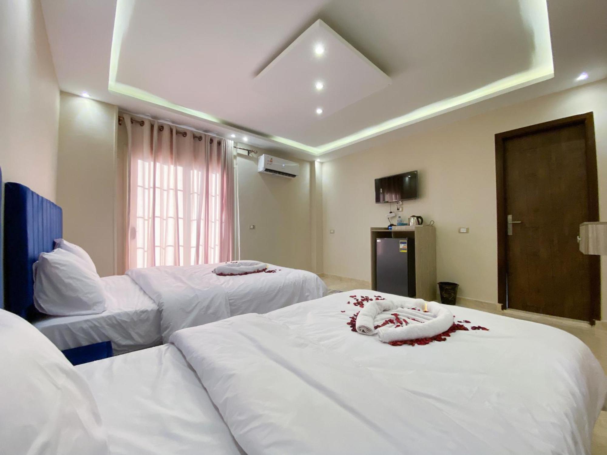 Young Pharaoh View Inn ไคโร ภายนอก รูปภาพ